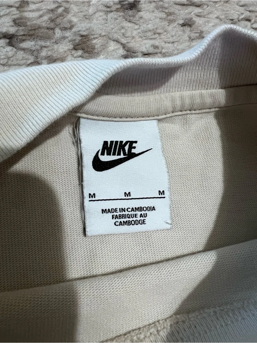 Nike Cropped Tshirt Cream size medium
